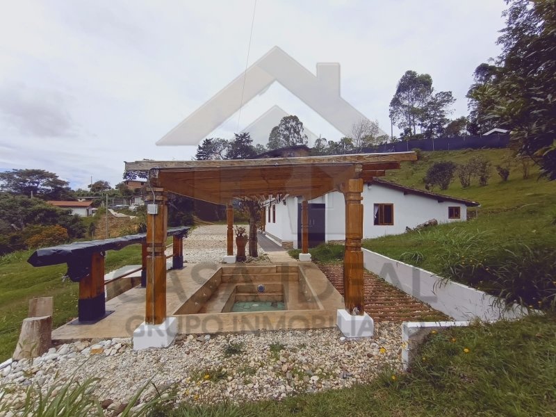 Casa-Finca disponible para Venta en Guarne Vereda Yolombal Foto numero 1
