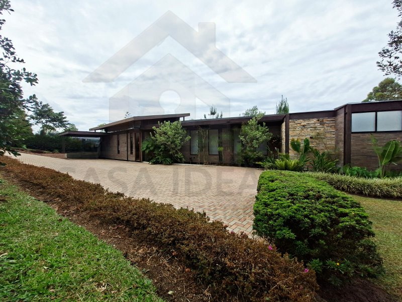 Casa-Finca disponible para Ambos en Retiro Via Pantanillo Foto numero 1